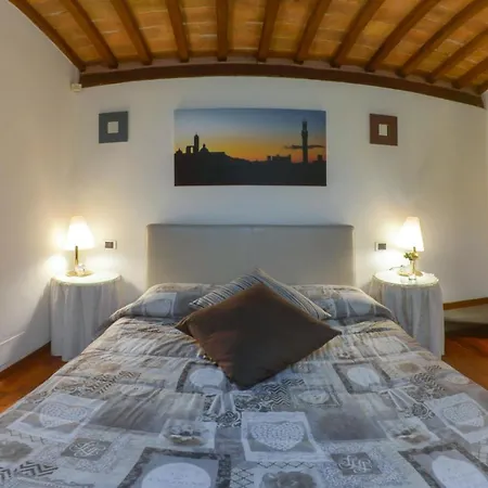 Piazza Del Campo's House * Sienne